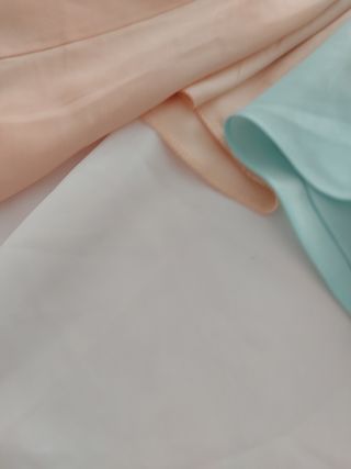Lencería camisones mujer.:
-1 largo, - 1 rodilla -