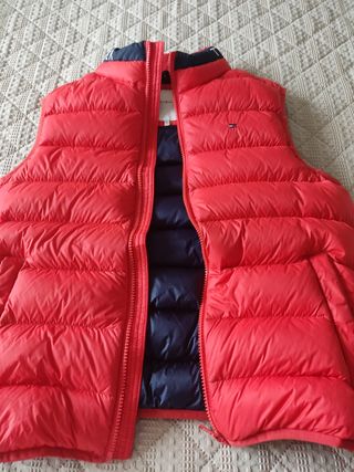 Chaleco Tommy Hilfiger Rojo
Talla 164 cm