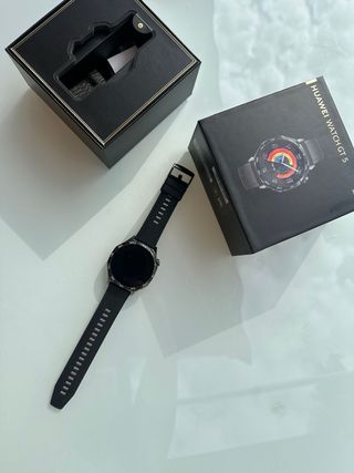 Reloj Huawei Watch GT 5 Negro como nuevo 2 usos.