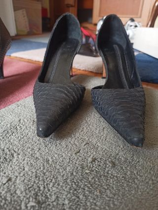 Zapatos de tacón negros
