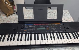 Teclado Yamaha PSR-E263 Digital