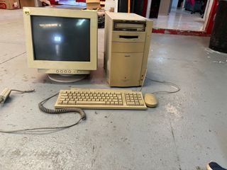 Power Macintosh 8100/80 Apple Beige