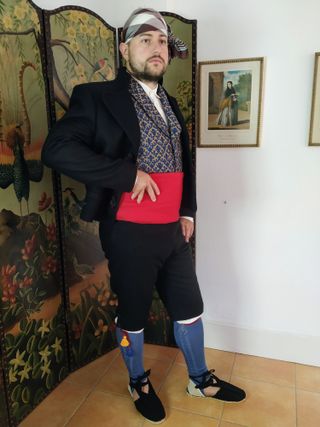 VENTA TRAJE DE BATURRO ( 68 B )