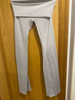 Pantalones grises de yoga con cintura alta