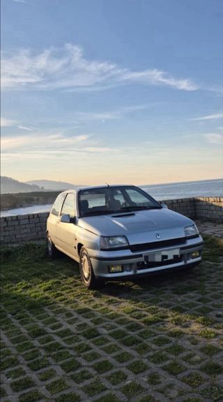 Renault Clio 1.8 16v