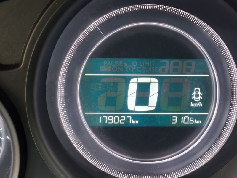 Citroën C4 1.6 Blue HDI S&S Shine EAT6 2016, foto 29