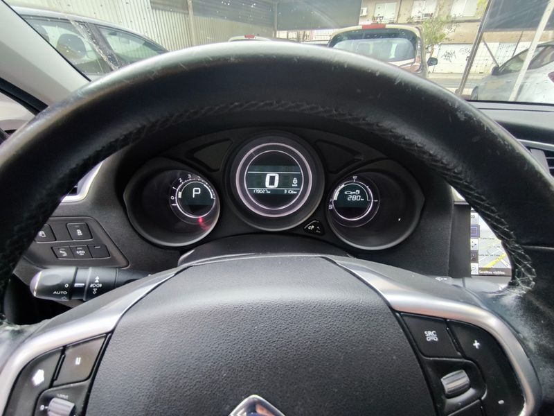 Citroën C4 1.6 Blue HDI S&S Shine EAT6 2016, foto 31