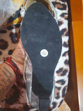 Zapatos de salón plateados para baile