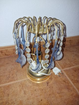 Lámpara de sobremesa dorada y azul