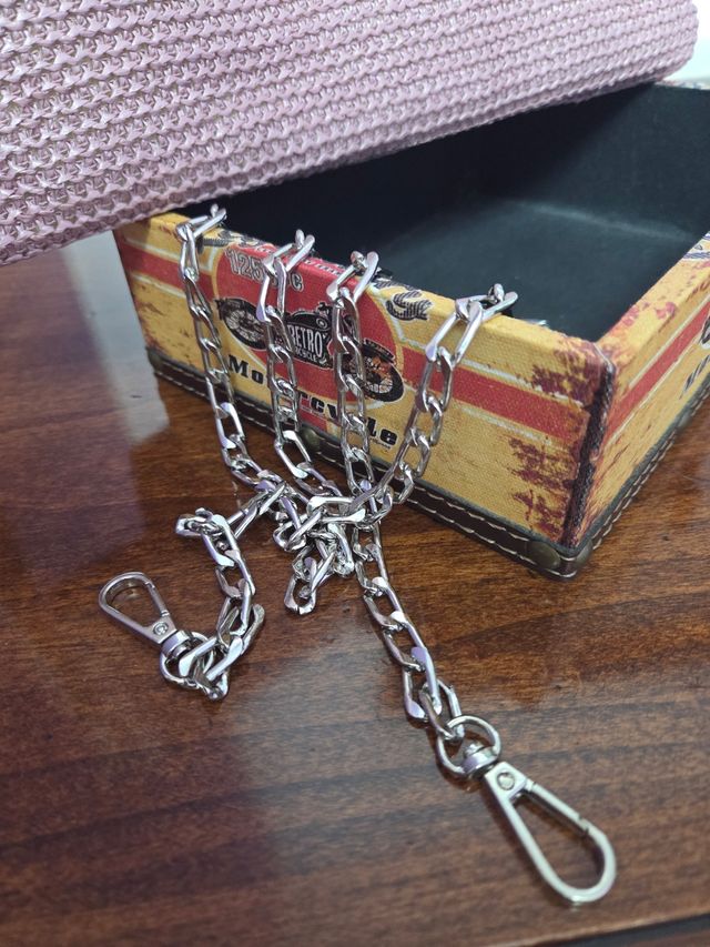 Pochette/borsa rosa - mai indossata.