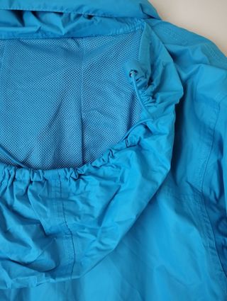 Chubasquero Mountain Pro Talla M Turquesa