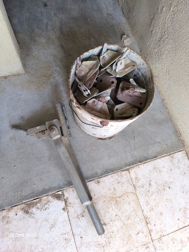 Máquina de ranas y ranas