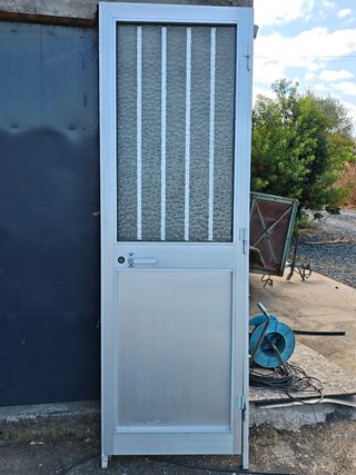 Puerta aluminio con cristal