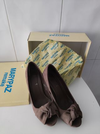 Zapatos de ante Mary Paz
