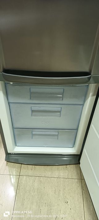 Nevera Combi Electrolux no Frost energía A+