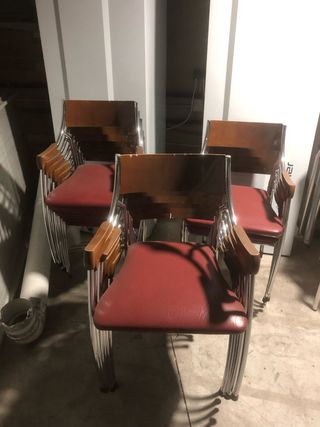 Sillas de cafetería estilo vintage