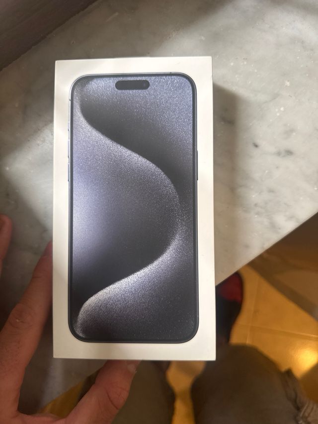 iPhone 15 Pro Max 256GB Titanio Blu – Come Nuovo