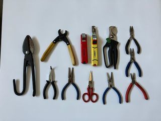 Lote de Alicates y Tijeras de Chapista