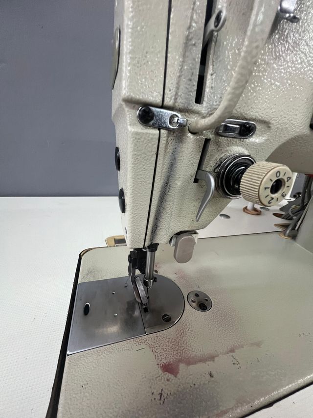 Máquina de coser industrial Sewmaq plana