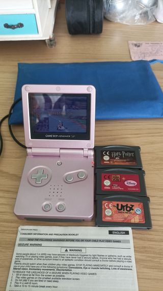 Nintendo Game Boy Advance SP Rosa + 4 Juegos