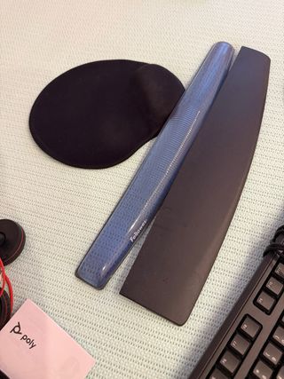 Lote ordenador: teclado, ratón, auriculares etc