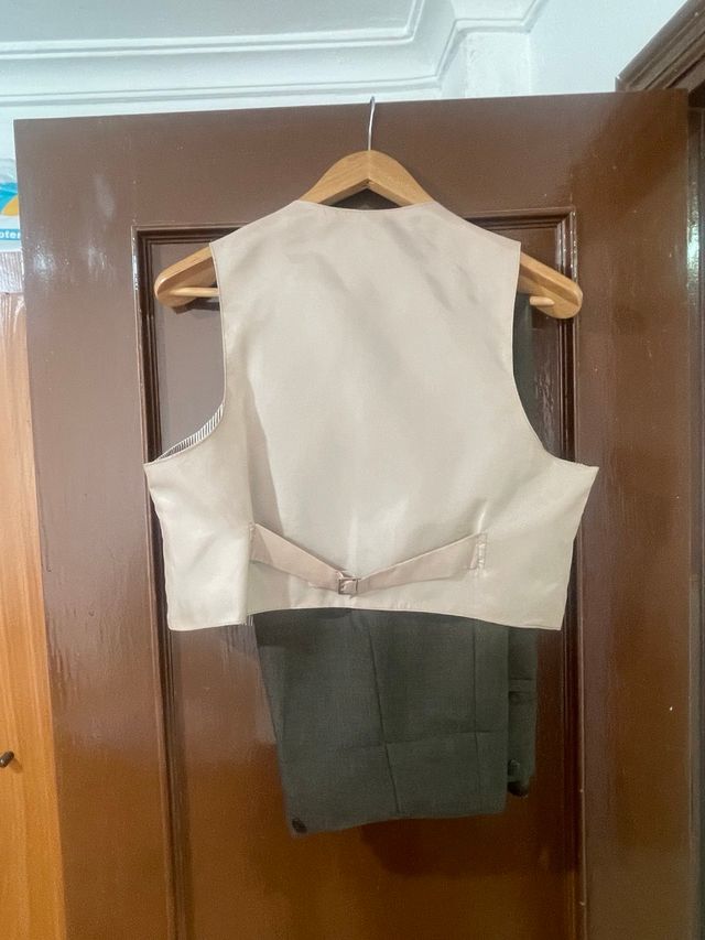 Traje de corto campero beige