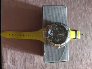 Orologio Vagary al quarzo giallo