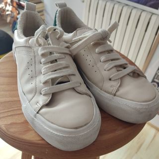 Tenis Zara Beige y Verde