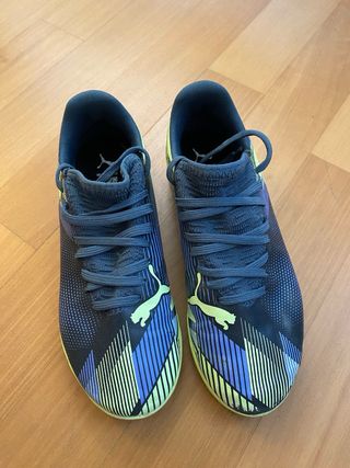 Botes futsal Puma talla 34