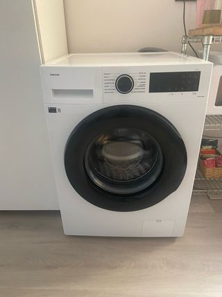 Lavadora en garantía. como nueva
