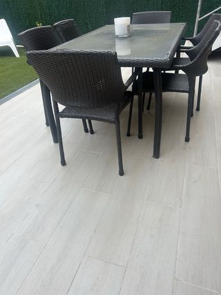 Conjunto de mesa y sillas jardín