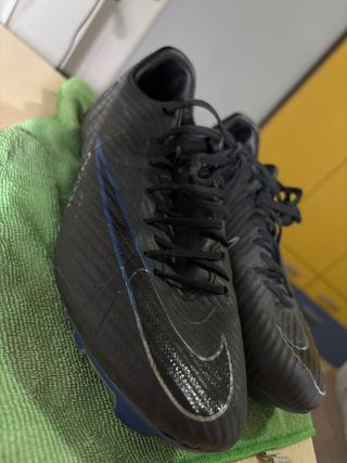 Botas de fútbol Nike Talla 42