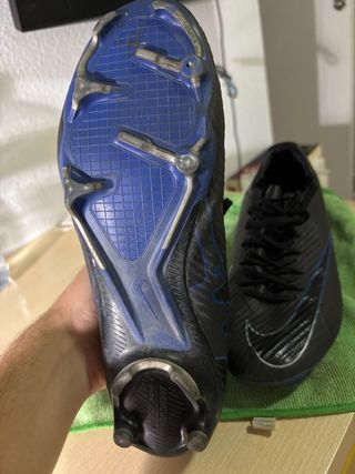 Botas de fútbol Nike Talla 42