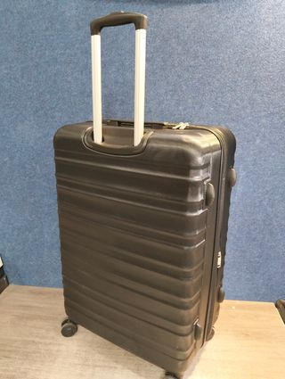 Maleta Amazon Basics Rígida Giratoria 78 cm Negra