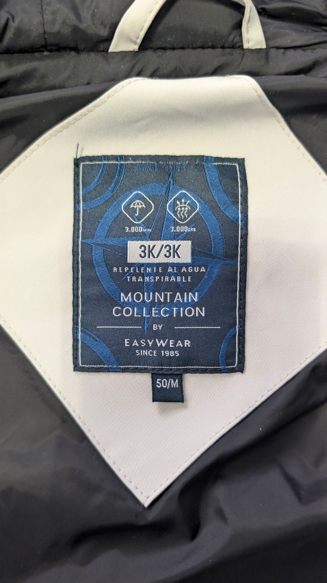 Abrigo plumas hombre talla M, de el corte inglés.