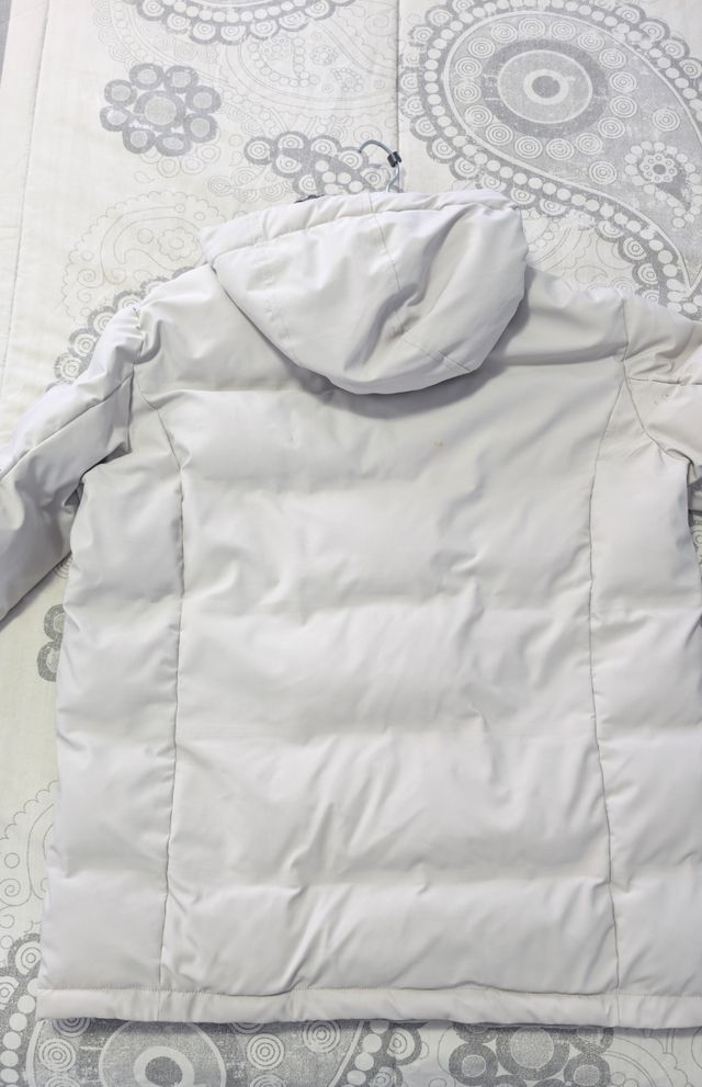 Abrigo plumas hombre talla M, de el corte inglés.