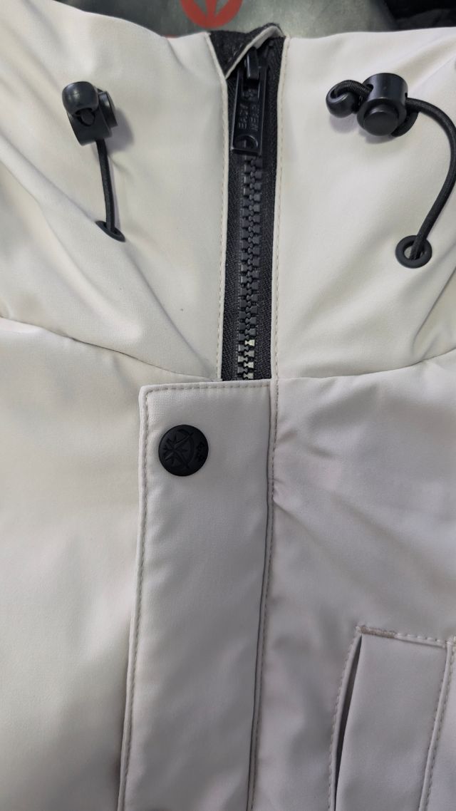 Abrigo plumas hombre talla M, de el corte inglés.