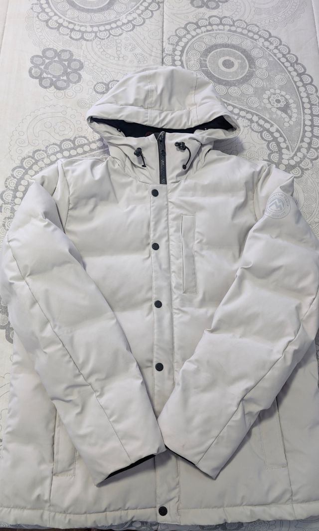 Abrigo plumas hombre talla M, de el corte inglés.