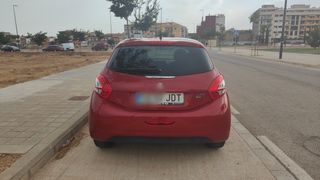 Peugeot 208 2015