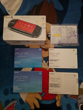 PSP 3004 Piano Black + Funda + Caja Original