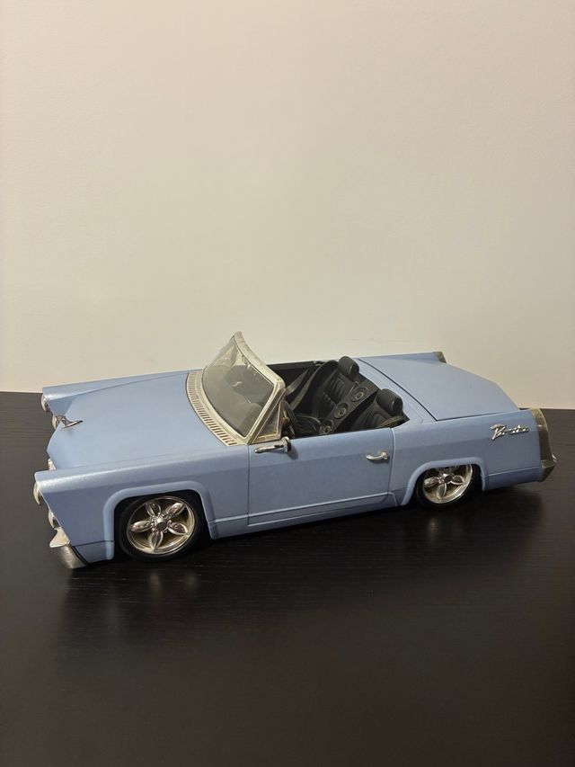 Coche descapotable Bratz azul