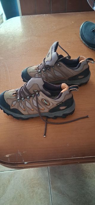 Botas de montaña Bestard marrones