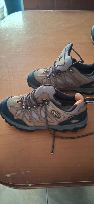 Botas de montaña Bestard marrones