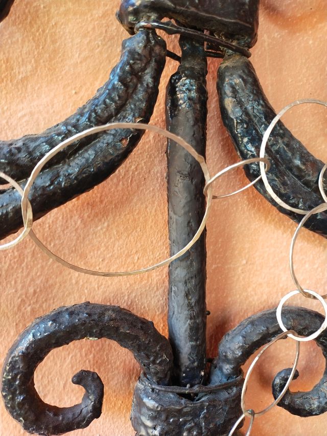 Cinturón de acero artesanal