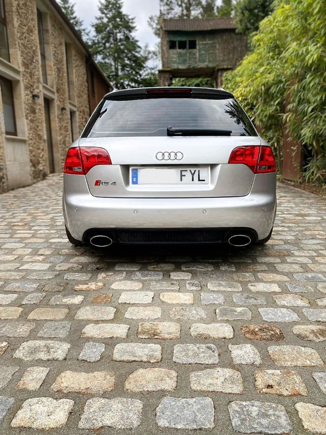 Audi RS4 2007
