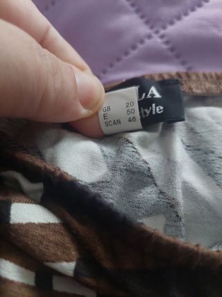 Falda Verano Talla 50 Estampado Palmera