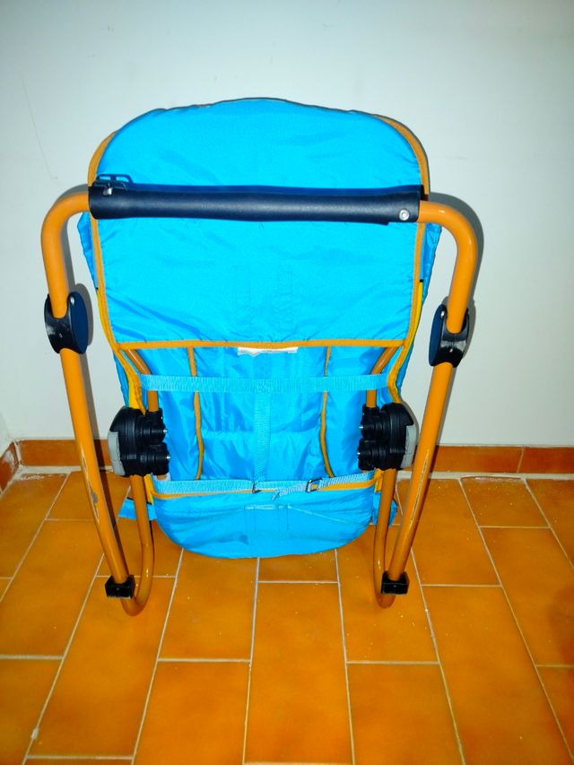 Hamaca para bebé con peluches