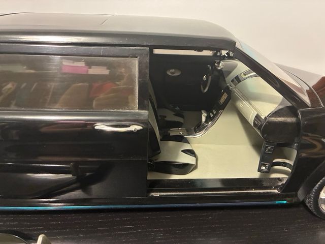 Limusina Negra Bratz