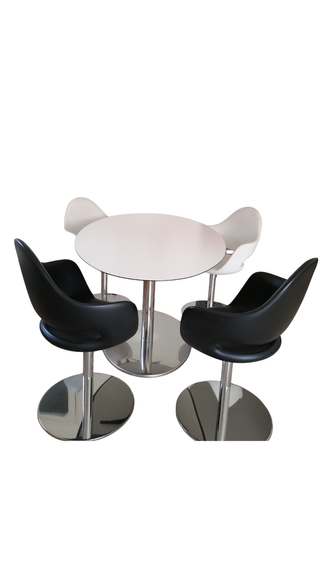 Tavolo ovale design con 4 poltrone DOMITALIA