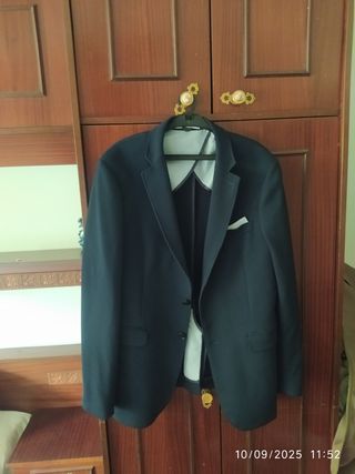 Traje de hombre azul
